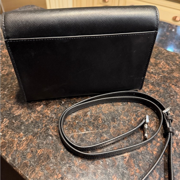 Kate Spade Black Crossbody with Gold Chain - Picture 5 of 7